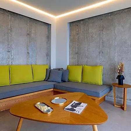 Hotel Anadeo &