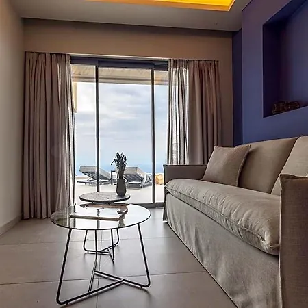 Anadeo & Hotel Karya